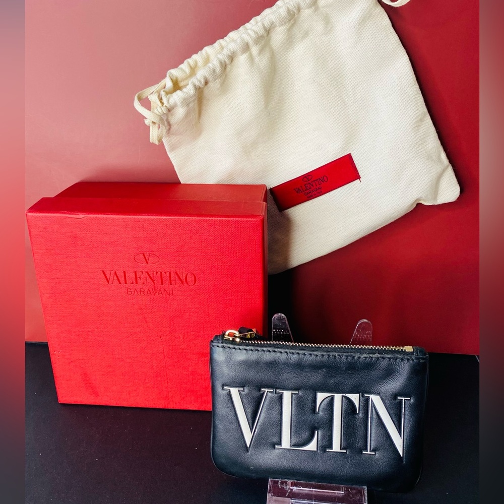 Valentino Garavani VLTN Black Leather Card Case Authentic With Tag - Picture 8 of 17